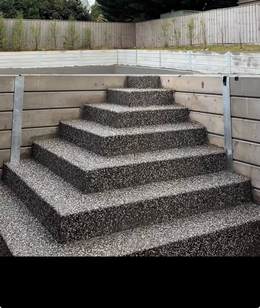 Finished exposed aggregate steps by Hayer Concreting